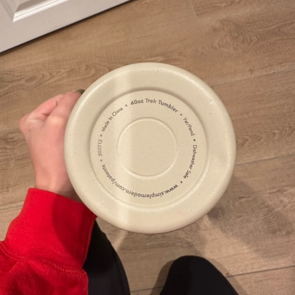 Simple Modern 40oz Trek Tumbler with Handle - Picture 4 of 6